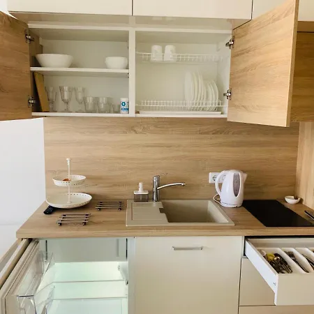 Aparthotel Maluno 777 3*